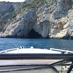 Ethra Pensión 2*