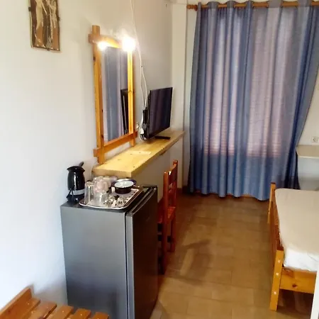 Ethra Гостевой дом 2*