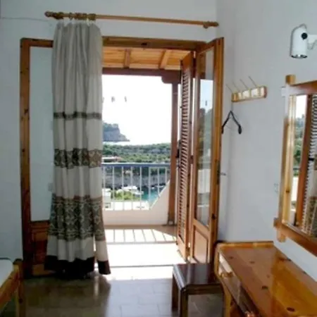 Ethra Pensiune Patitiri