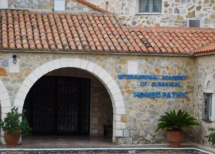 Πανσιόν Ethra 2*